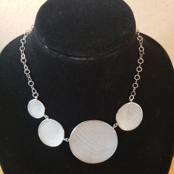 Pianegonda Sterling Silver Modern Mesh Circles Necklace Joy